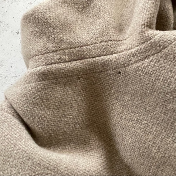 Vintage 1950’s Wool Gray Coat With Oversized Fur Collar - Picture 8 of 11